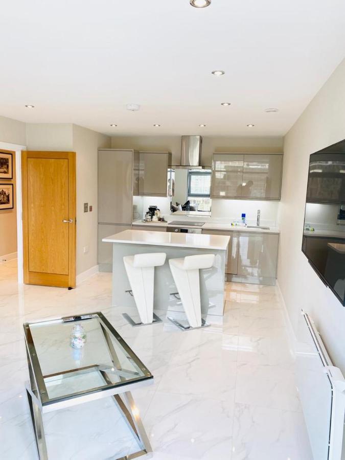 Superior Apartment In Cardiff City Centre Exterior foto